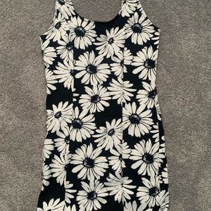 NWT Forever 21 bodycon daisy dress